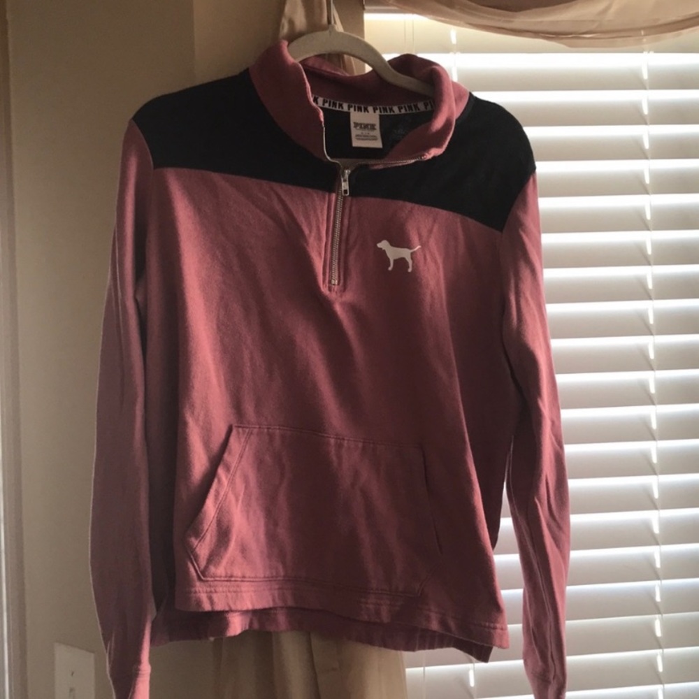Vs PINK pullover
